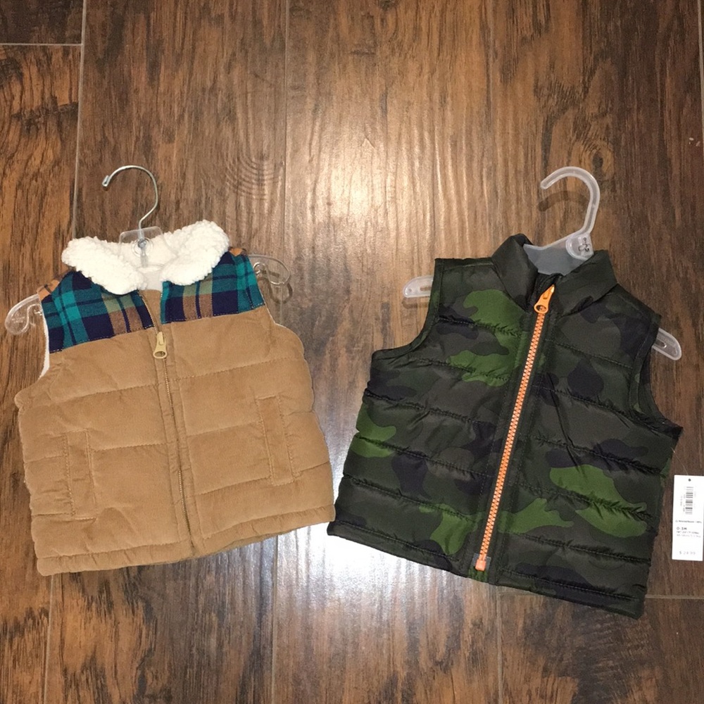Two Baby Boy’s Puffer Vests Lot Size 0-3 Mos